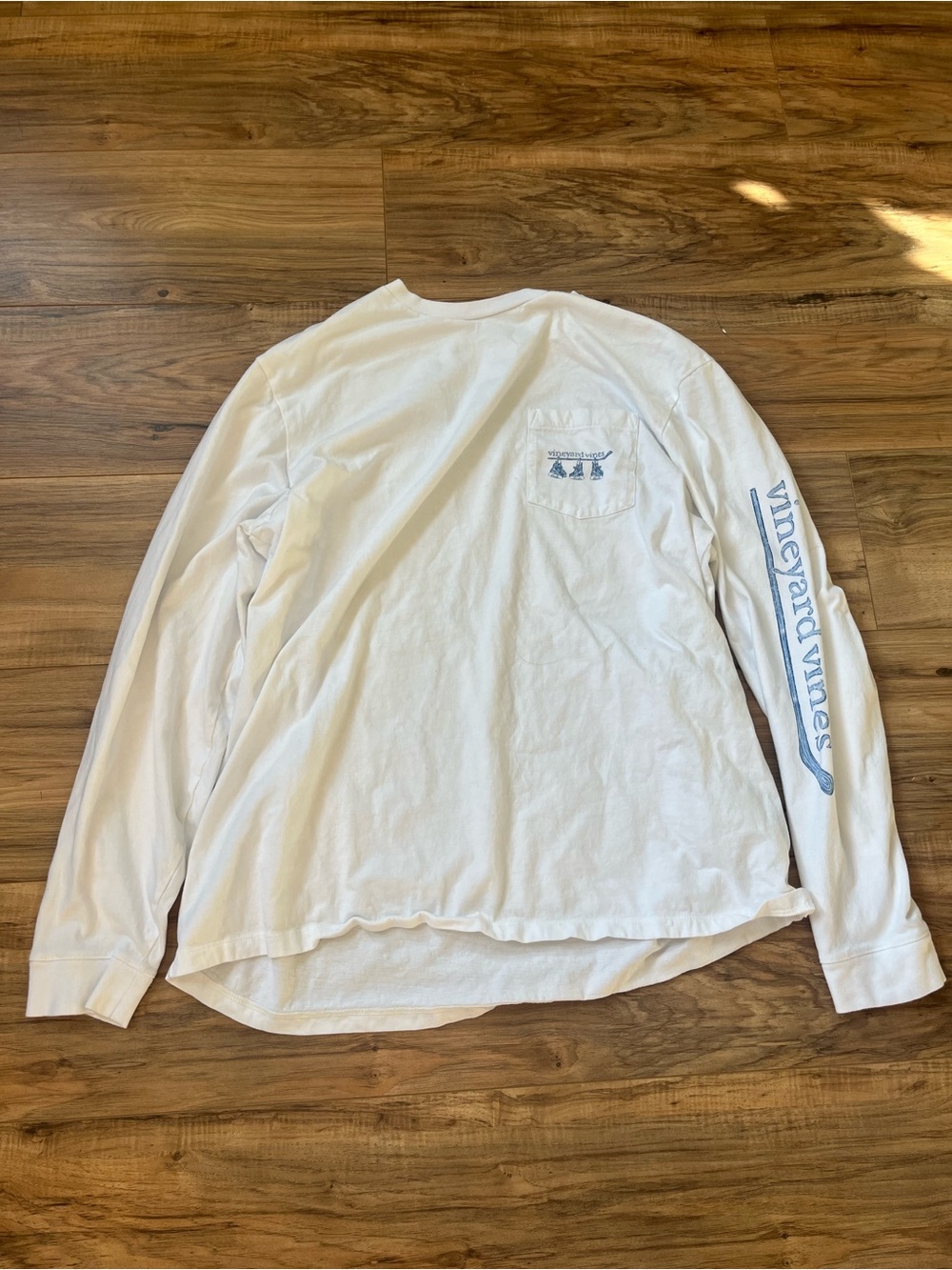 Vineyard Vines White Long-Sleeve Pocket Tee with Blue Logo
